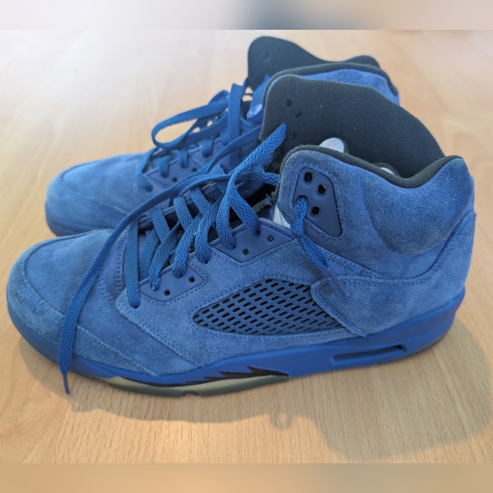 Men's Nike Air Jordan Retro 5 "Royal Blue Suede" Size 11
